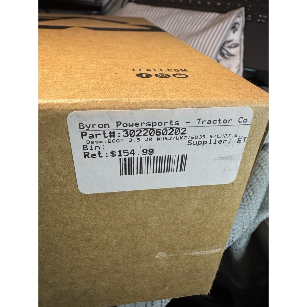 LEATT Black White Side Locking Moto Boots Off-Road Dualzone Sole 3.5 JR - Picture 10 of 11